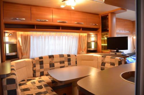 Imagen de la habitación del Camping Tamaro. Foto 11
