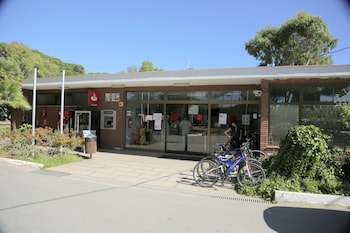Imagen general del Camping Tres Estrellas Barcelona by HolaCamp. Foto 1