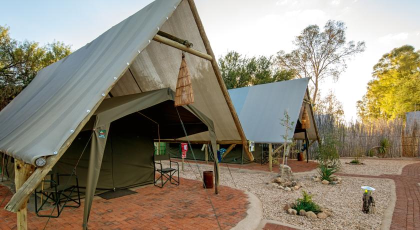 Imagen de los interiores del Camping Urbancamp.net Leisure Windhoek. Foto 10