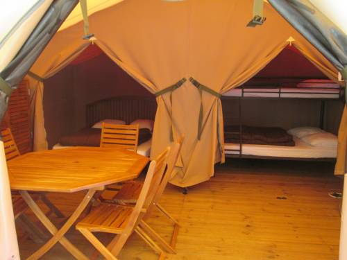 Imagen de la habitación del Camping Val De Boutonne. Foto 6
