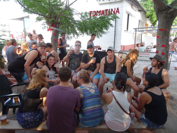 Imagen de los exteriores del Camping Valencia Festival Camping. Foto 7