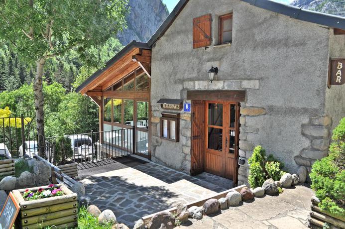 Imagen de los exteriores del Camping Valle de Bujaruelo. Foto 8