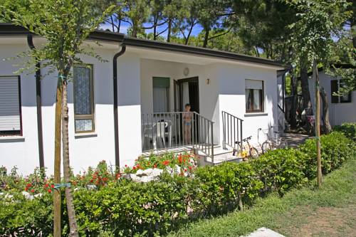 Imagen de los exteriores del Camping Vela Blu Village. Foto 5