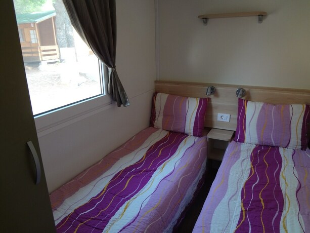Imagen de la habitación del Camping Victoria Mobilehome Dole. Foto 35