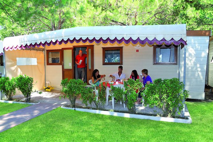 Imagen de la habitación del Camping Village Joker. Foto 17