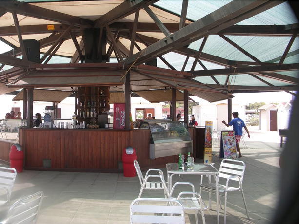 Imagen del bar/restaurante del Camping Village Li Nibari. Foto 5