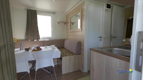 Imagen de la habitación del Camping Village Parisi. Foto 8