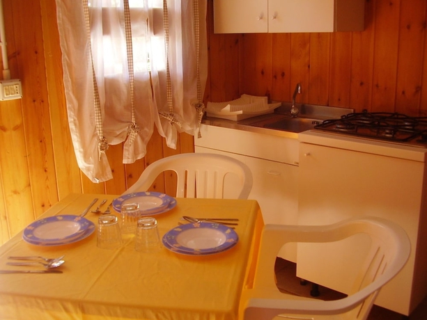 Imagen de la habitación del Camping Village Riviera. Foto 8