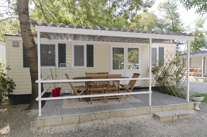 Imagen de la habitación del Camping Village Torre Pendente. Foto 11