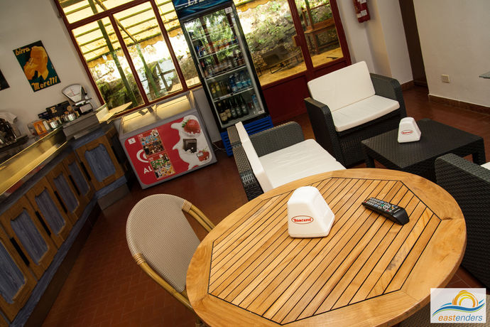 Imagen del bar/restaurante del Camping Villaggio Cerquestra. Foto 4