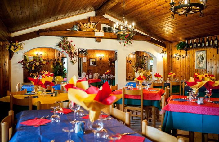 Imagen del bar/restaurante del Camping Villaggio Turistico Cervino. Foto 4