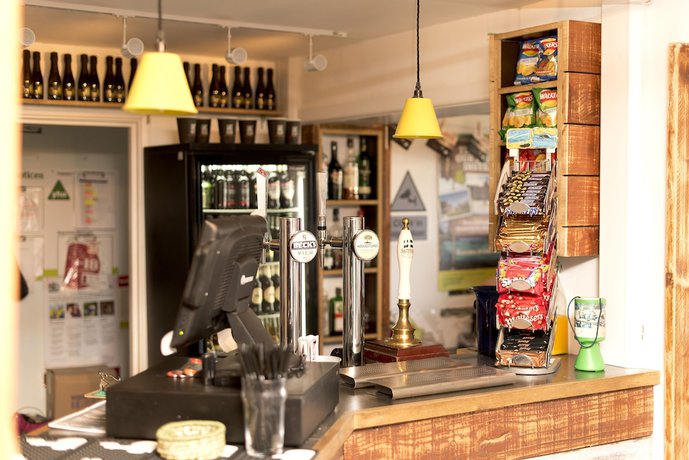 Imagen de los interiores del Camping YHA Treyarnon - Hostel. Foto 20