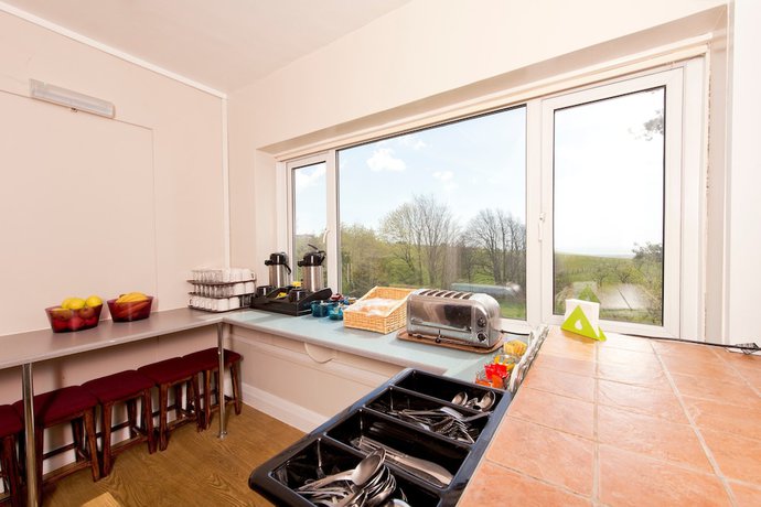 Imagen del bar/restaurante del Camping YHA Truleigh Hill - Hostel. Foto 4