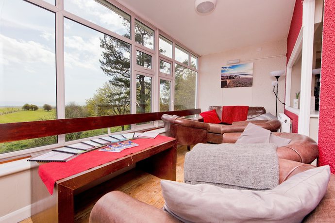 Imagen de los interiores del Camping YHA Truleigh Hill - Hostel. Foto 17
