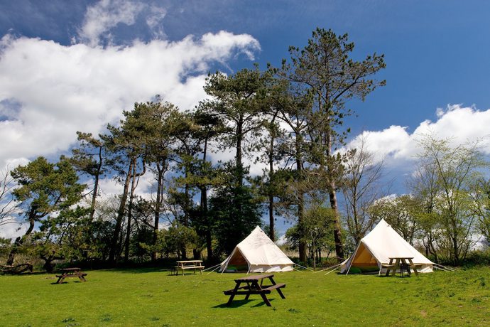 Imagen de los exteriores del Camping YHA Truleigh Hill - Hostel. Foto 15