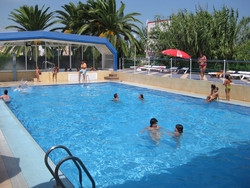 Imagen de la piscina del Camping l'Alqueria. Foto 4