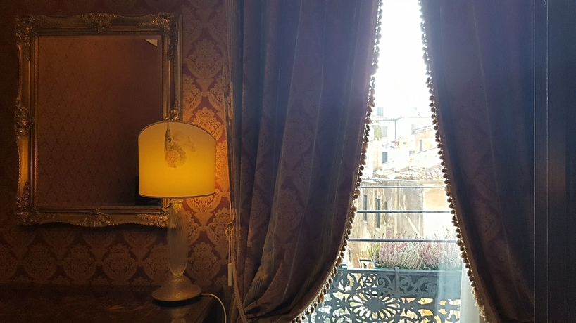 Imagen de la habitación del Casa de Huéspedes AFFITTACAMERE CASA PISANI CANAL. Foto 17