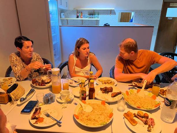 Imagen del bar/restaurante del Casa de Huéspedes Aasna Inn. Foto 8