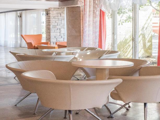 Imagen del bar/restaurante del Casa de Huéspedes Adriatic Guest House Komfor. Foto 7