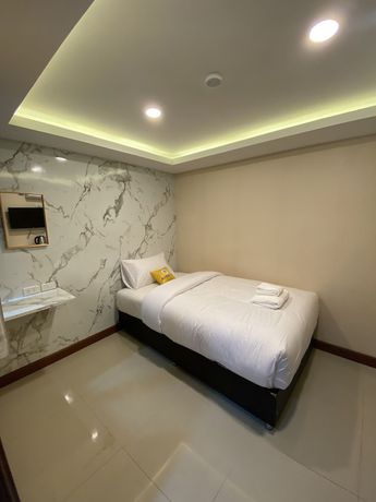 Imagen de la habitación del Casa de Huéspedes Amber Inn, Bangkok. Foto 5