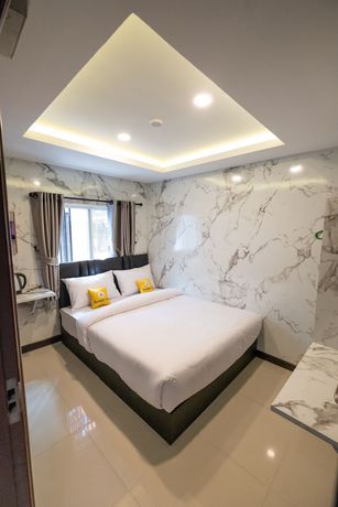 Imagen de la habitación del Casa de Huéspedes Amber Inn, Bangkok. Foto 7