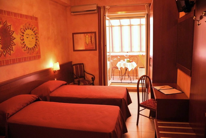 Imagen de la habitación del Casa de Huéspedes Bandb Alba Domus Roma. Foto 9