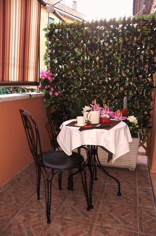 Imagen de los exteriores del Casa de Huéspedes Bandb Alba Domus Roma. Foto 15