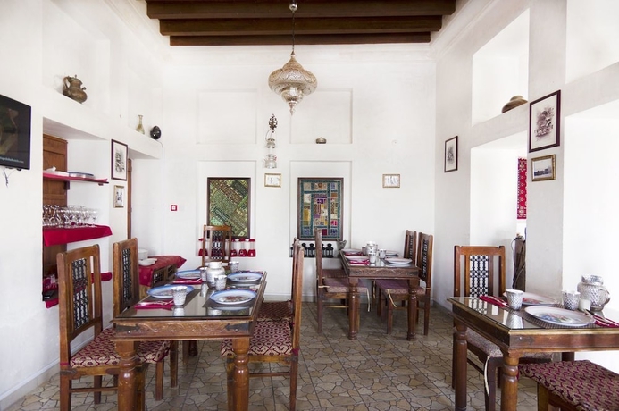 Imagen del bar/restaurante del Casa de Huéspedes Barjeel Heritage. Foto 8