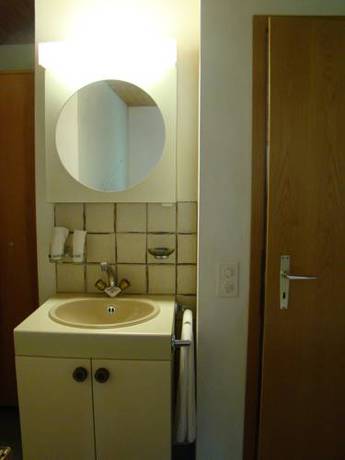 Imagen de la habitación del Casa de Huéspedes Bellerive, HONDRICH. Foto 16