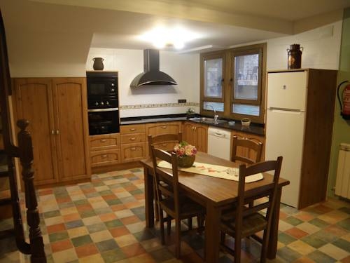 Imagen de los interiores del Casa de Huéspedes Casa Cosculluela. Foto 8