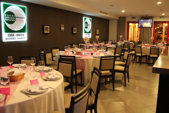 Imagen del bar/restaurante del Casa de Huéspedes Casa Fontes. Foto 4