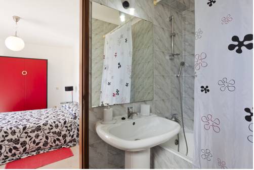 Imagen de la habitación del Casa de Huéspedes Castelo, Carvoeiro. Foto 5