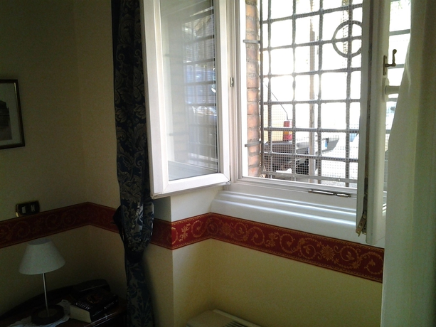 Imagen de los interiores del Casa de Huéspedes Colosseum B. Foto 13