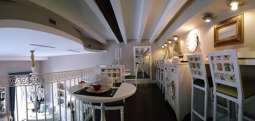 Imagen del bar/restaurante del Casa de Huéspedes Dimora Bellini residenza d' epoca. Foto 2