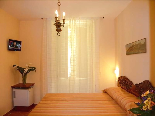 Imagen de la habitación del Casa de Huéspedes Dolcevita Sorrento. Foto 8