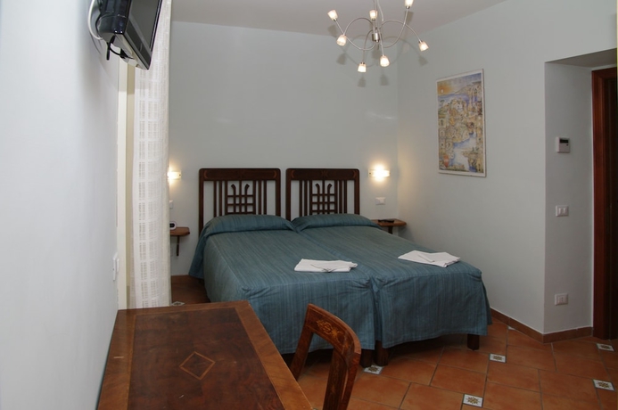 Imagen de la habitación del Casa de Huéspedes Dolcevita Sorrento. Foto 10