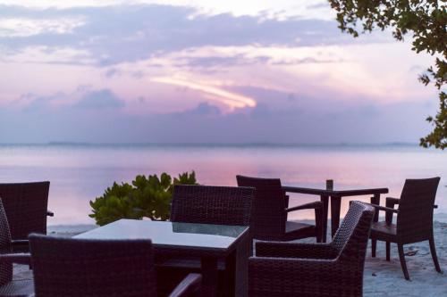 Imagen de los exteriores del Casa de Huéspedes Endheri Sunset Dhangethi. Foto 19
