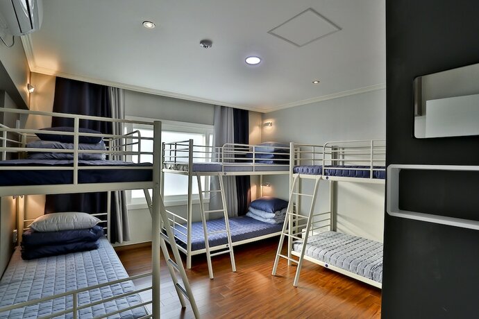 Imagen de la habitación del Casa de Huéspedes Ezstay Nampo. Foto 25