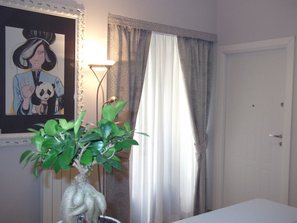 Imagen de los interiores del Casa de Huéspedes Five Rooms Rome. Foto 9