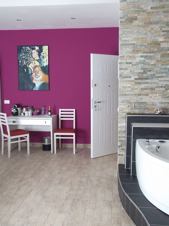 Imagen de los interiores del Casa de Huéspedes Five Rooms Rome. Foto 10