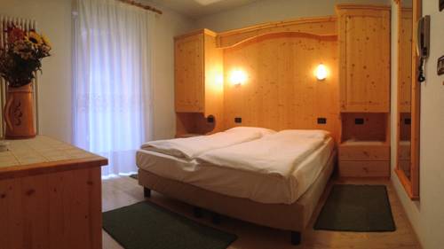 Imagen de la habitación del Casa de Huéspedes Garni Letizia. Foto 15