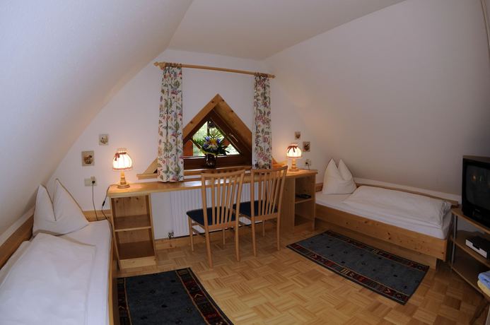 Imagen de la habitación del Casa de Huéspedes Gasthof Pension Appartements Zur Gams. Foto 12