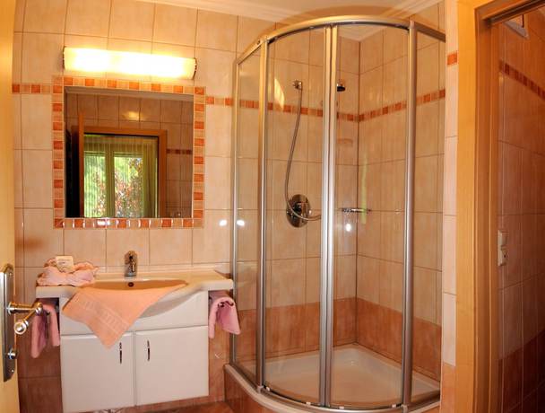 Imagen de la habitación del Casa de Huéspedes Gasthof Pension Appartements Zur Gams. Foto 19
