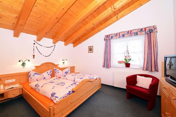 Imagen de la habitación del Casa de Huéspedes G&auml;stehaus Thaler. Foto 8