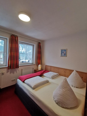 Imagen de la habitación del Casa de Huéspedes G&auml;stehaus Thaler. Foto 14