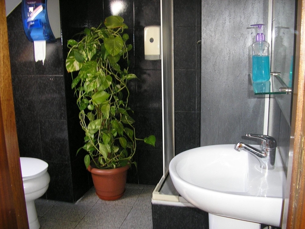 Imagen de la habitación del Casa de Huéspedes Guest House Porto Clerigus. Foto 2