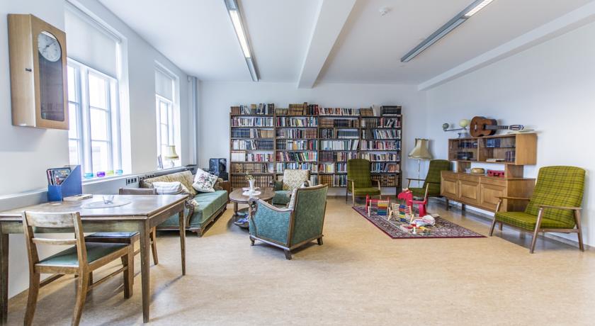 Imagen de los interiores del Casa de Huéspedes Heradsskolinn Historic Guesthouse. Foto 12