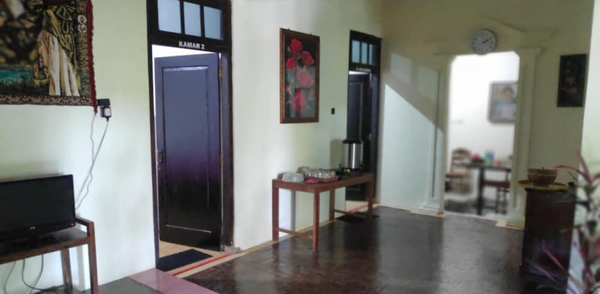 Imagen de los interiores del Casa de Huéspedes Homestay Rahayu. Foto 15