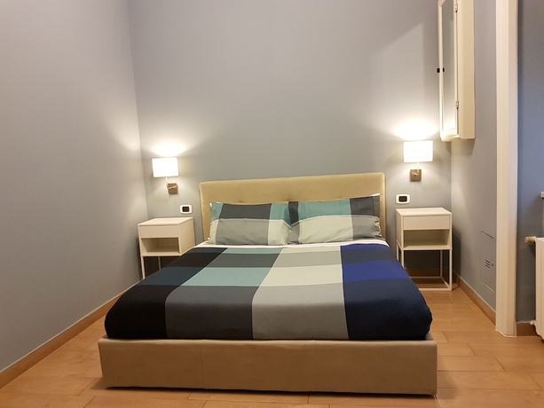 Imagen de la habitación del Casa de Huéspedes Hotel Meublè Santa Chiara Suite. Foto 9