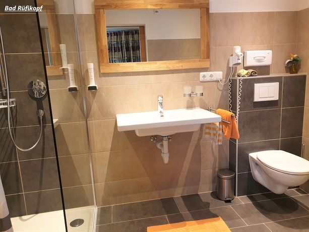 Imagen de la habitación del Casa de Huéspedes Hotel Pension Echo. Foto 16